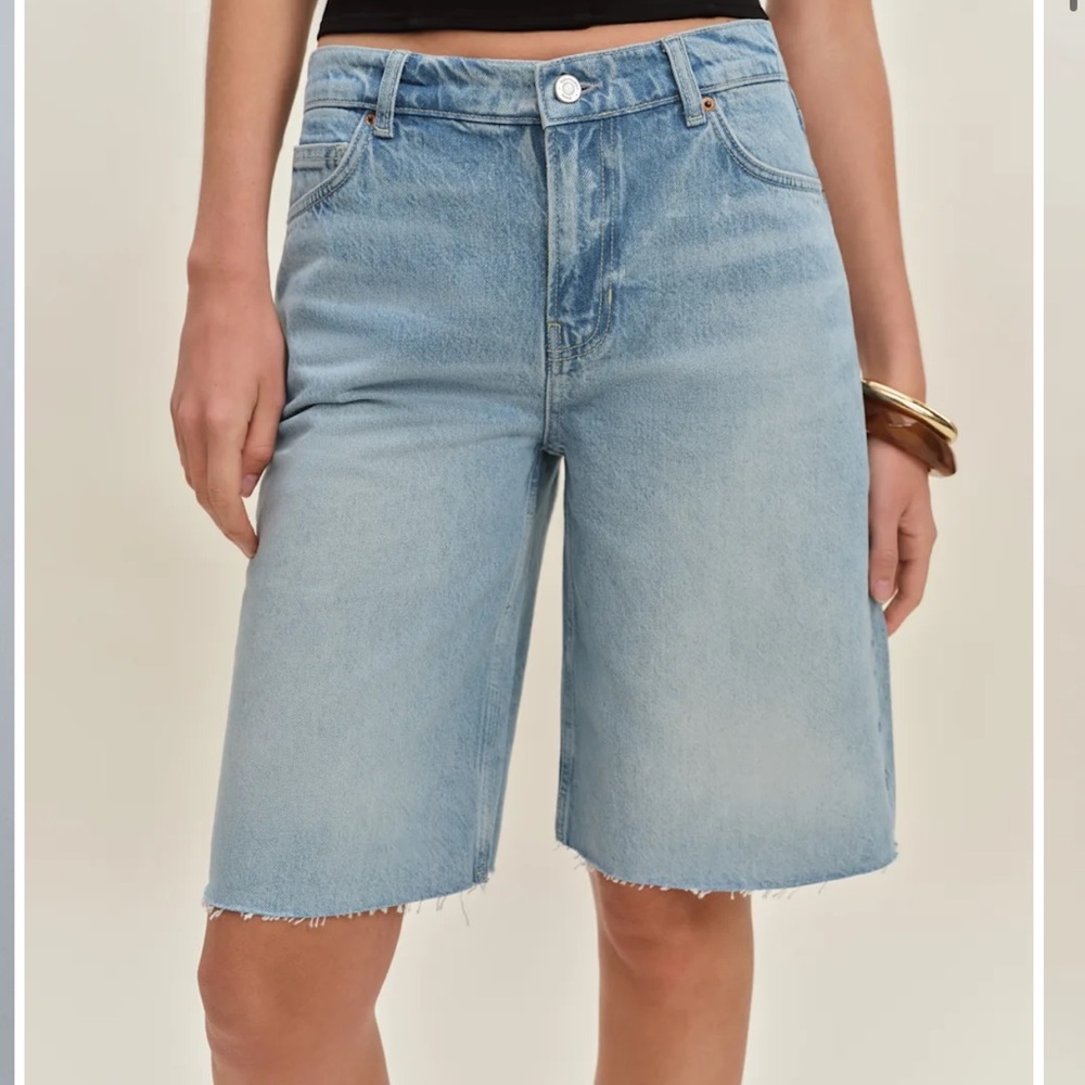 Reformation Finley Low Rise 11" Baggy Jorts Blue - Size 24 - Picture 3 of 4